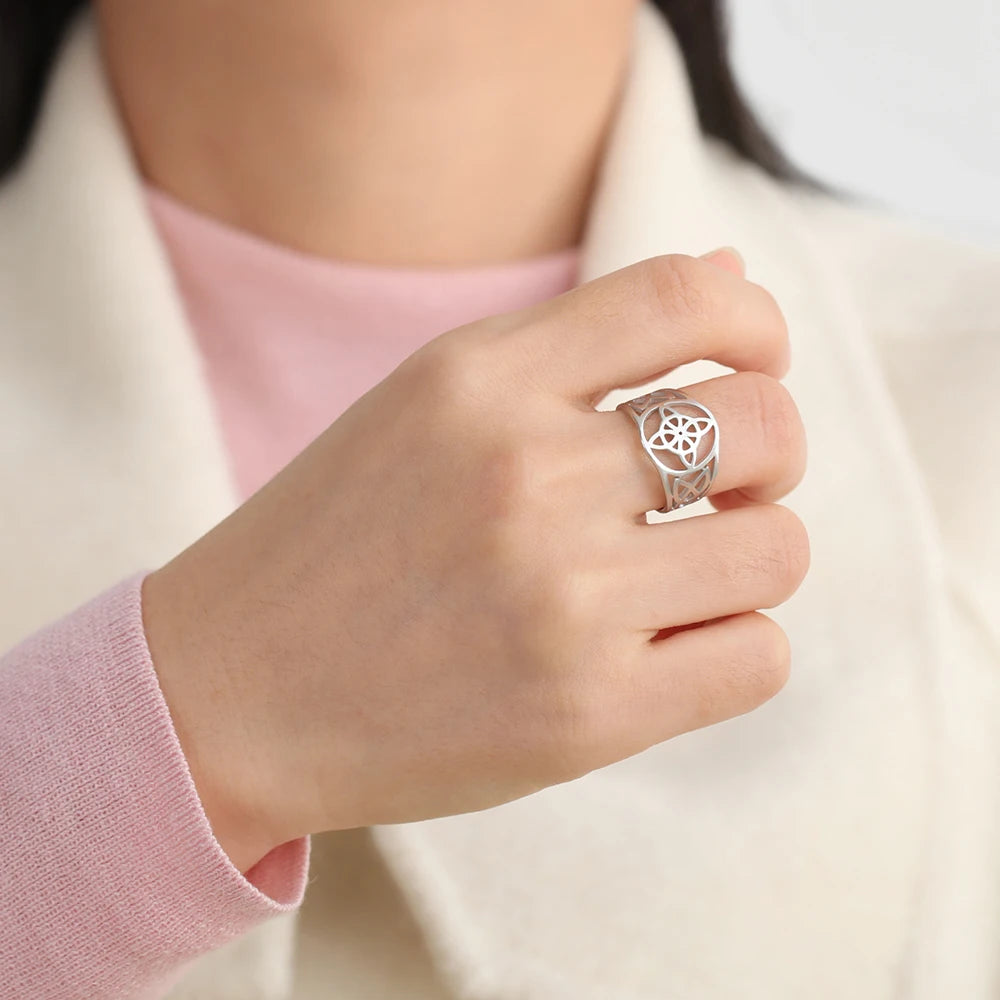 Dawapara Witch Knot Women Ring Celtics Knot Trinity Triquetra Ring Witchcraft Amulet Stainless Steel Wiccan Jewelry